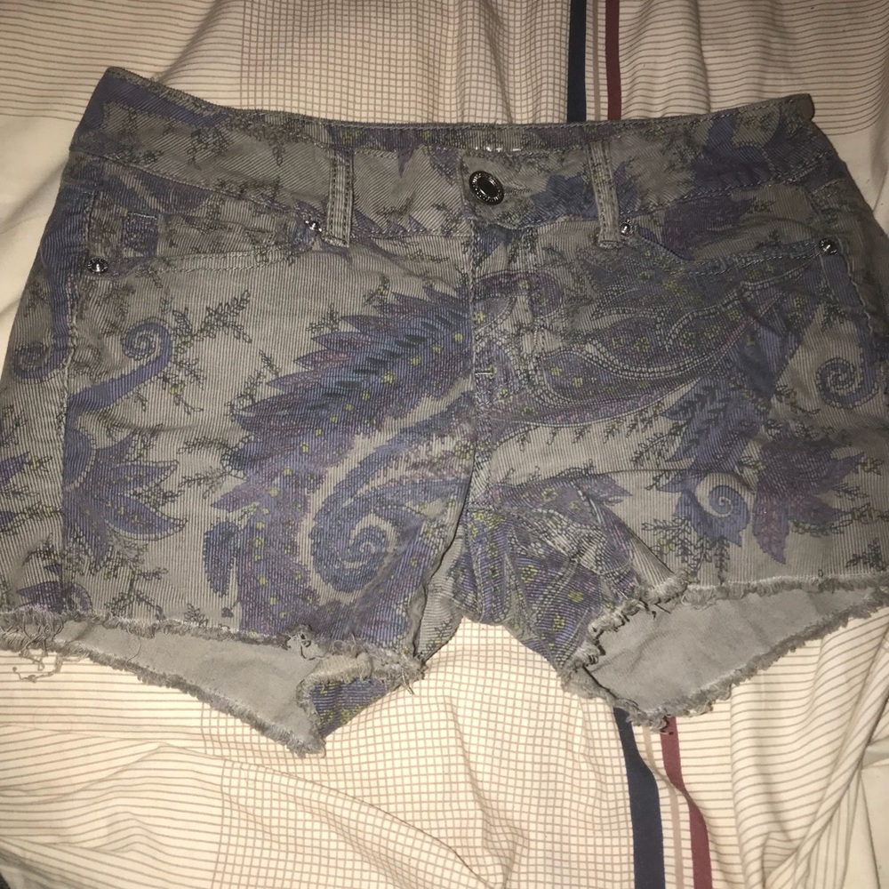 American Eagle 🦅 Shorts